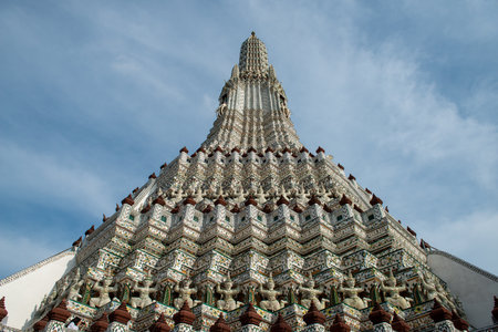 Wat Arun or Temple of Dawn is considered by many as one of the most beautiful temples in Thailand. Wat arun is one of Bangkok's world famous landmarks.の写真素材