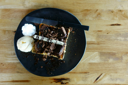 Honey toast with ice creamの写真素材