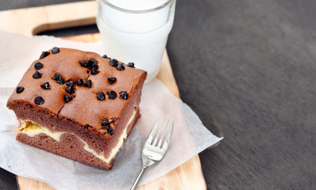 chocolate bread  on wood plateの写真素材
