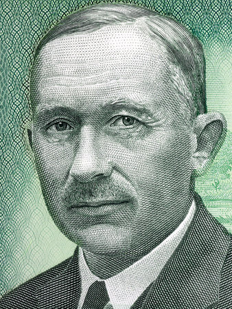 Anton Hansen Tammsaare portrait from Estonian moneyのeditorial素材