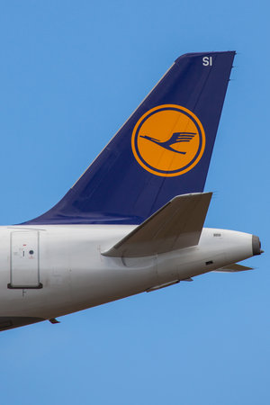 Lufthansa logo on aircraft tail.のeditorial素材
