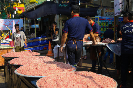 Karbala, Iraq - 11/7/2017 : chefs preparing food for pilgrims.
The ArbaÊ½een Pilgrimage, or the ArbaÊ½een Walk, is the world's largest annual public gathering that is held every year in Karbala.のeditorial素材