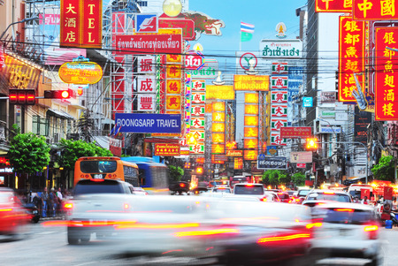 BANGKOK - MAY 27  Busy Yaowarat Road in the evening on MAY 27, 2014 in Bangkok  Yaowarat Road is a main street in Bangkok s Chinatown, it was opened in 1891 in the reign of King Rama V  のeditorial素材