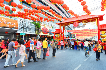 BANGKOK - FEBRUARY 18 : People walking at Main street of Chinatown in Chinese New Year celebrations on February 18, 2015 at Yaowaraj road, Bangkok, Thailandのeditorial素材