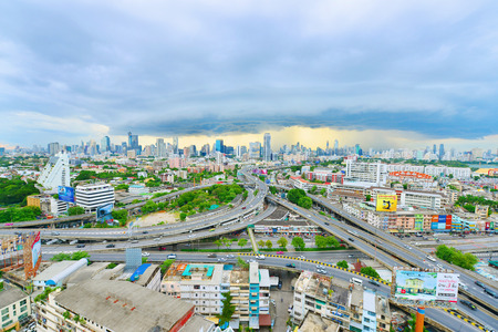 Bangkok-August 30, 2015: Traffic moves along a highway on August 30, 2015 in Bangkok, Thailand.のeditorial素材