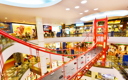 BANGKOK,THAILAND - 3 November 2015: Terminal 21 ,one of the big shopping mall on 3 November 2015 , Bangkok, Thailandのeditorial素材