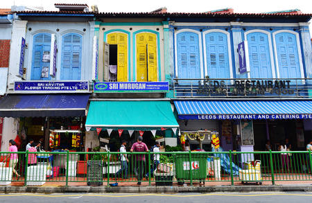 SINGAPORE - NOV 17: Little India district on November 17, 2015 in Singapore. Little India is Singaporean neighborhood east of the Singapore Riverのeditorial素材