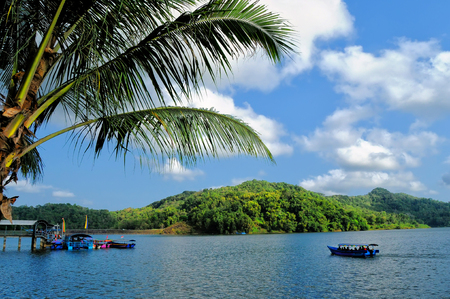 Waduk Sermo Wisata Air Kulon Progo Jogjakartaの写真素材