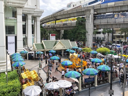 Bangkok Thailand - 07 Sep 2019: Many people pray respect the famous Erawan shrine at Ratchaprasong Junction in Bangkok capital city,Thailand.のeditorial素材