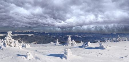 before the snowstormの写真素材