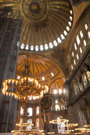 Lighting inside Ayasofia or Hagia Sofia in Sultanahmet, Istanbul, Turkey, taken on the ground floor. Built in 537 AD as a church, it was converted into a mosque in the mid-1400s.のeditorial素材