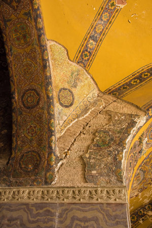 Detail from base of a ceiling of Ayasofia or Hagia Sofia in Sultanahmet, Istanbul, Turkey. Built in 537 AD as a church, it was converted into a mosque in the mid-1400s. Taken from the upper galleryのeditorial素材
