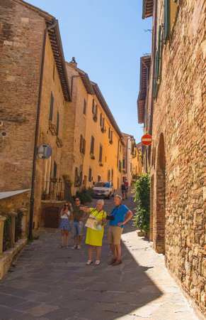 Montepulciano, Italy - September 6th 2020. Tourists visit the medieval town of Montepulciano in Siena Province, Tuscany during a lull in the Covid-19 Coronavirus Pandemicのeditorial素材
