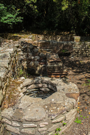 Part of the Great Cistern, a water well or cistern, in Butrint Archaeological Park, within Butrint National Park, southern Albania. Dating from the 5th-6th century. A UNESCO World Heritage Siteの写真素材