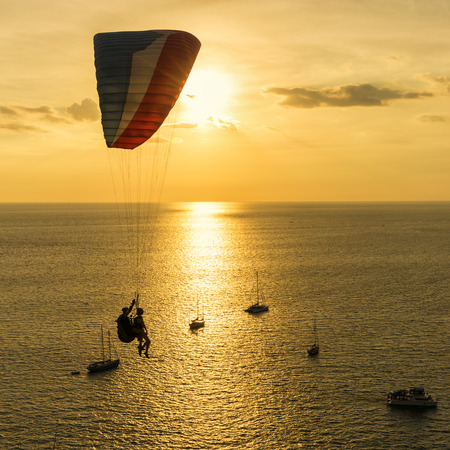Paraglidingの写真素材