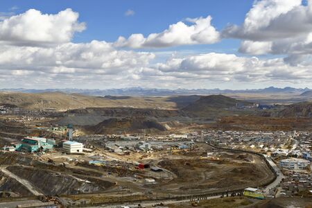 cerro de pasco and the mining extraction inside the city