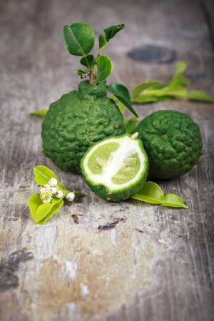 bergamot on wood backgroundの写真素材