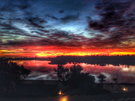 Beautiful sunset over lagoonの素材