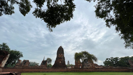 The ruin temple of Wat Mahathat historical park, famous attraction in Ayuttaya.の写真素材