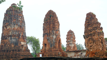 The ruin temple of Wat Mahathat historical park, famous attraction in Ayuttaya.の写真素材