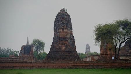 The ruin temple of Wat Mahathat historical park, famous attraction in Ayuttaya.の写真素材