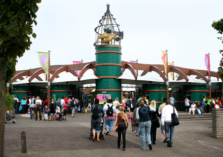 Netherlands, Harderwijk,-june 2016:  entrance Dolphinariumのeditorial素材
