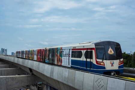 The BTS (Bangkok Mass Transit system) train transportation between Mo chit station and Ha Yaek Lat Phrao station. Bangkok, Thailand, 9 August 2019のeditorial素材