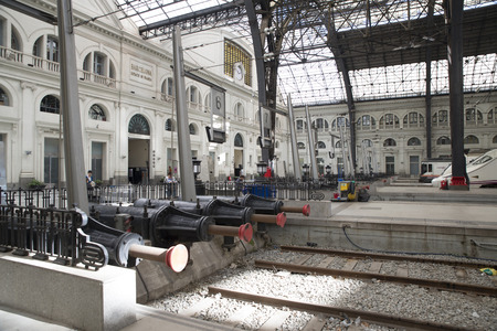 Barcelona, Spain  April 9, 2014  Empty platforms in the Estacion de Francia in Barcelona   France Station  is a historic railway station in the city of BarcelonaThe Estacio de Franca, built in the time of Catalan Modernisme, is the second busiest railway のeditorial素材