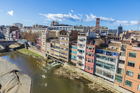 View of the city of Girona to the passage Onyar river, Catalonia, Spainのeditorial素材