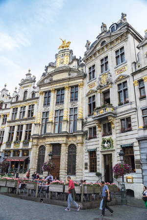 Brussels, Belgium - August 26, 2017: View of the Grand Place with people walking around in Brussels, Belgiumのeditorial素材