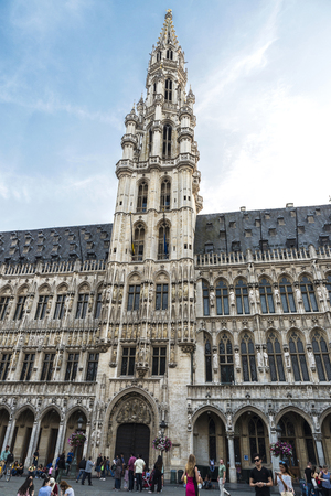 Brussels, Belgium - August 26, 2017: Brussels City Hall at the Grand Place with people walking around in Brussels, Belgiumのeditorial素材