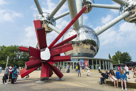 Brussels, Belgium - August 27, 2017: Entrance to the Atomium, famous structure in the form of an atom, in the exhibition park with people around in Brussels, Belgiumのeditorial素材
