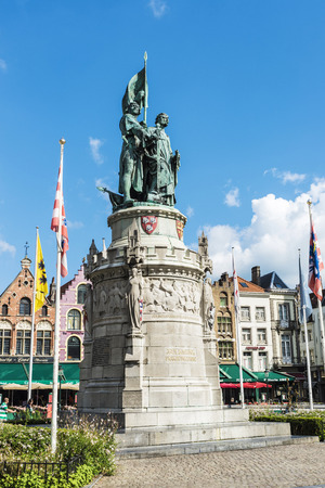 Bruges, Belgium, - August 31, 2017: Statue of Jan Breydel and Pieter de Coninck in the medieval city of Bruges, Belgiumのeditorial素材