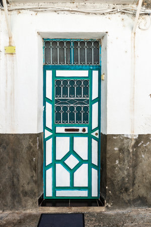 Mozarabic style door in the old town of Tortosa, Tarragona, Catalonia, Spainの写真素材