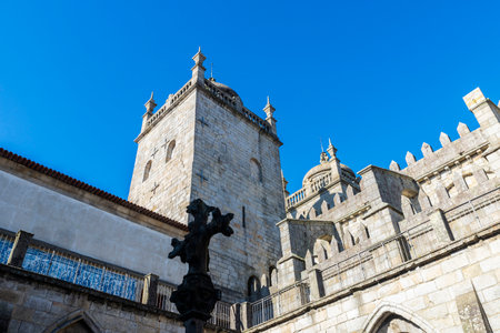 Gothic cloister of the Porto Cathedral, of Romanesque, Gothic and Baroque style, in Porto, Portugalの写真素材