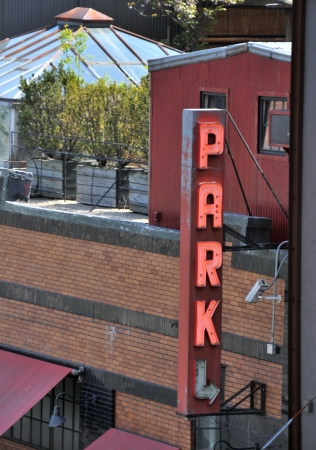 Neon parking signの写真素材