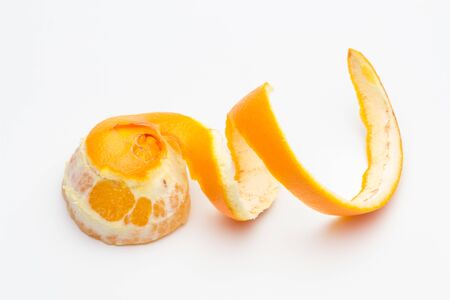 The fruit of the orange is given in winter, has a pleasant aroma and a sweet and somewhat acidic taste depending on the species; you can eat raw in desserts or drink its rich juice;の写真素材