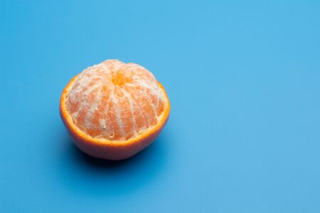 Tangerine is a very easy fruit to peel with your hands. The bark is orange with a sweet taste and a certain acid touch; Rich in vitamin, it is eaten raw.の写真素材
