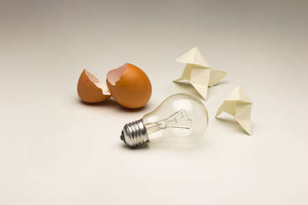 ncandescent clear glass halogen bulb