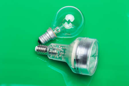 Energy-saving incandescent bulbs and energy-saving light bulbs