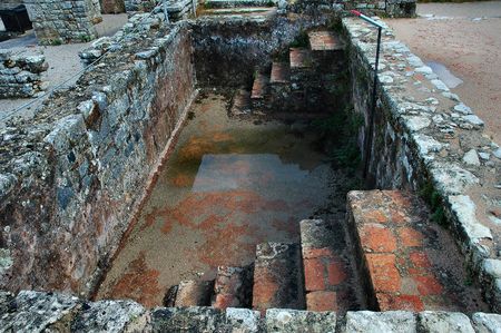 Roman pool - Portugalの写真素材