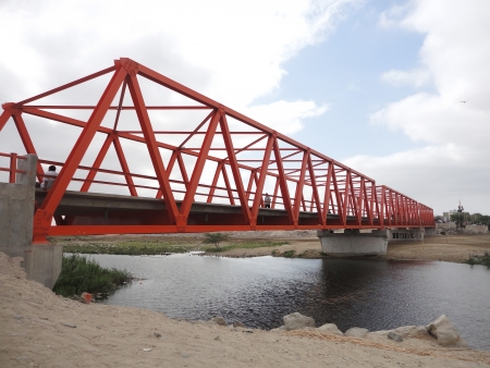 Red Bridgeの写真素材