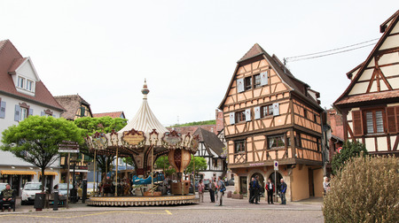 OBERNAI, FRANCE - MAY 8, 2015: Traditional half-timbered houses in Obernai, Alsace, Franceのeditorial素材