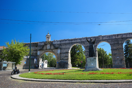 COIMBRA, PORTUGAL - JULY 31, 2016: Roman aqueduct of Coimbra, Portugalのeditorial素材