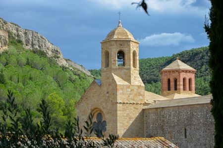 Fontfroide Abbey in Languedoc-Roussillon, near Carcassonne in southern Franceの写真素材