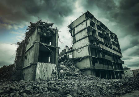 Post-apocalyptic destroyed building in cityの写真素材