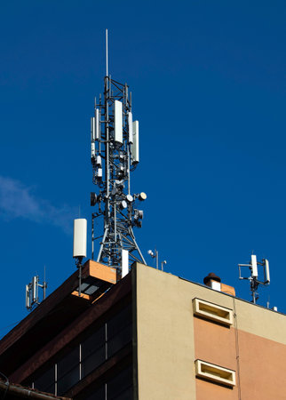 Microwave transmitter antennas on rooftopの写真素材