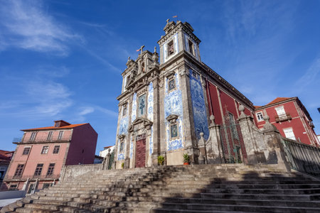 Santo Ildefonso Church in the city of Porto, Portugal. 18th century Baroque architecture, covered with the typical Portuguese blue tiles called Azulejos. のeditorial素材