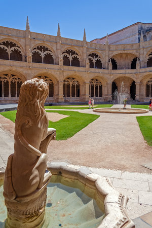 Lisbon, Portugal. Lion fountain. Cloister of Jeronimos Monastery or Abbey aka Santa Maria de Belem. UNESCO World Heritage. Manuelino or Manuelineのeditorial素材