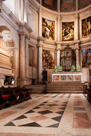 Lisbon, Portugal. Mannerist Main Chapel or Capela-Mor, Altar, Retable or Altarpiece and Tabernacle at Jeronimos Monastery or Abbey aka Santa Maria de Belem. UNESCO World Heritage Site.のeditorial素材